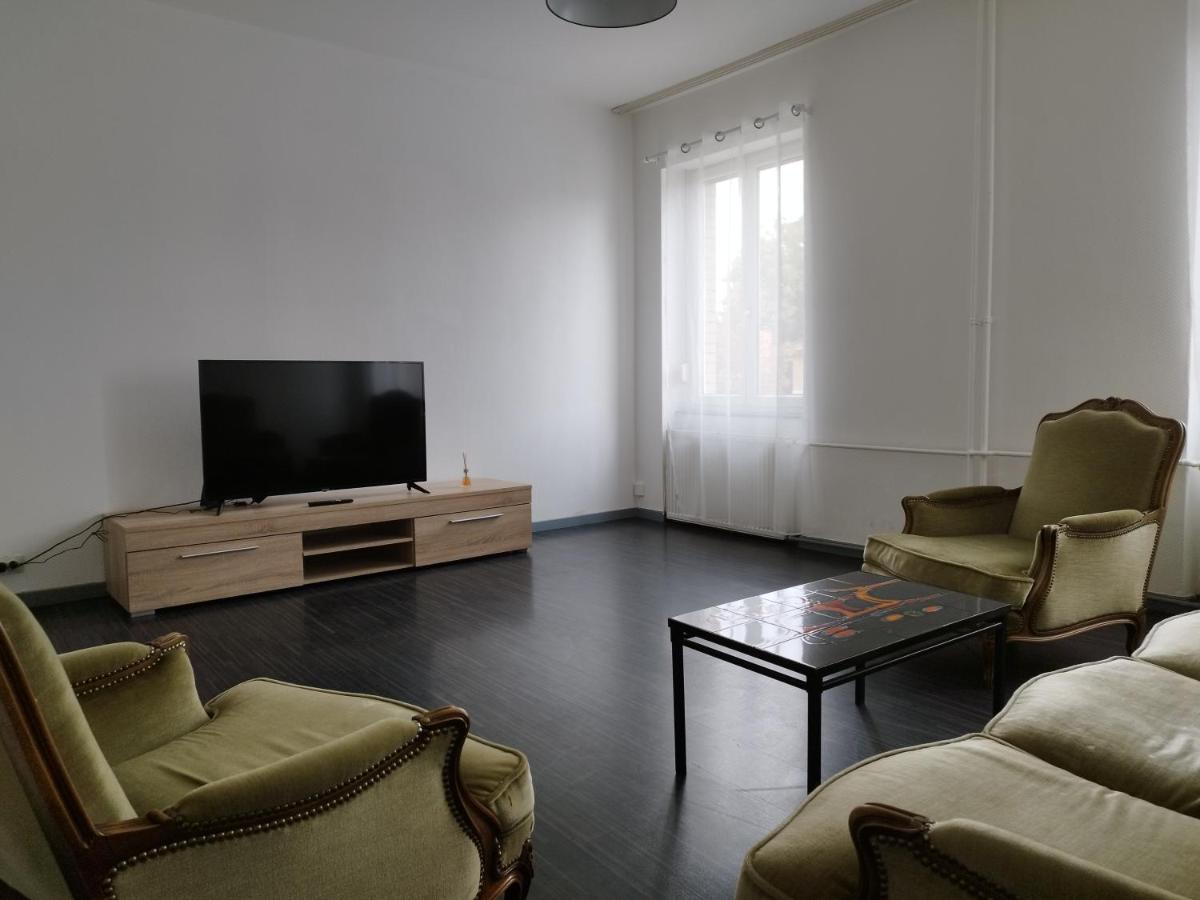 Le Thannois - Appartement 2 Chambres, Salon, Cuisine Equipee, Parking Et Wifi Gratuit Mulhouse Esterno foto