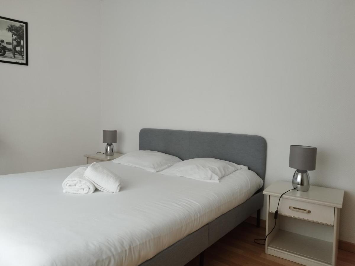 Le Thannois - Appartement 2 Chambres, Salon, Cuisine Equipee, Parking Et Wifi Gratuit Mulhouse Esterno foto