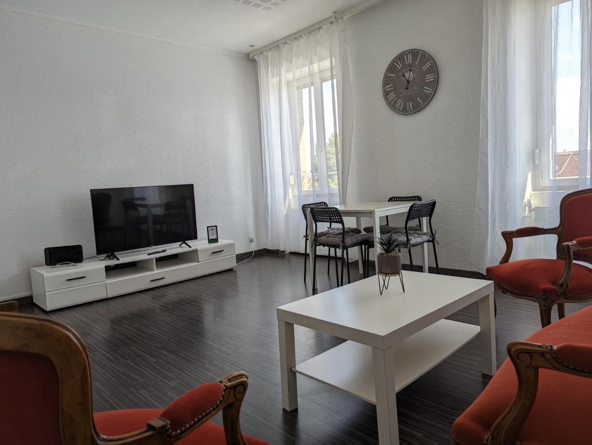 Le Thannois - Appartement 2 Chambres, Salon, Cuisine Equipee, Parking Et Wifi Gratuit Mulhouse Esterno foto